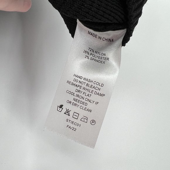 Quince Women's Cropped Halter Ribbed Sweater Knit Tank in Black sz XS NWT - Picture 4 of 5